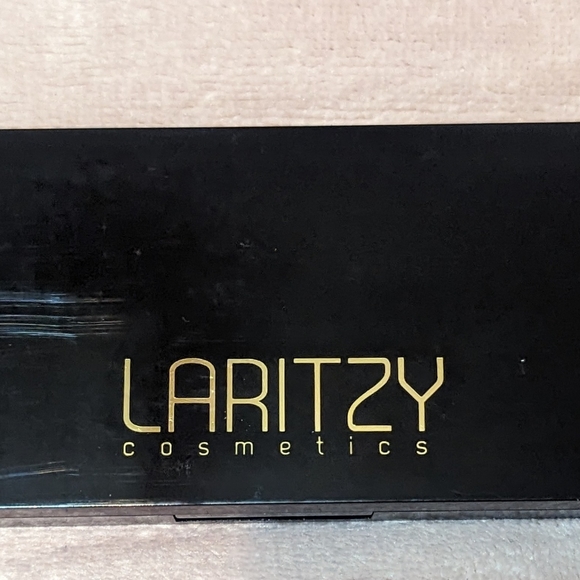 Laritzy Cosmetics - Picture 2 of 2